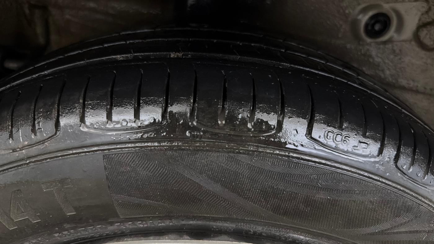 2014 Maruti Celerio VXI CNG, CNG, Manual, 66,646 km, Right Rear Tyre Tread