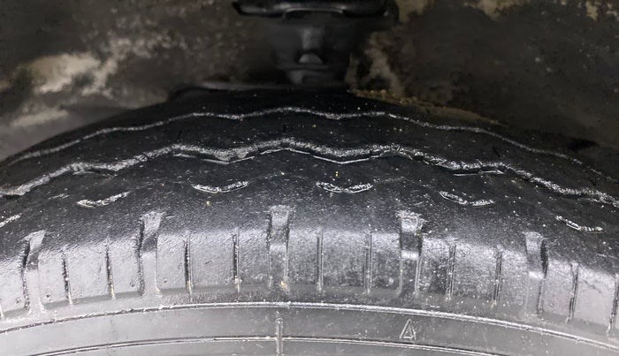 2019 Maruti Eeco 5 STR WITH A/C+HTR, Petrol, Manual, 28,172 km, Left Front Tyre Tread