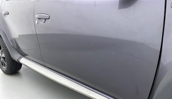 2018 Renault Duster RXZ 85 PS DIESEL, Diesel, Manual, 63,127 km, Driver-side door - Minor scratches