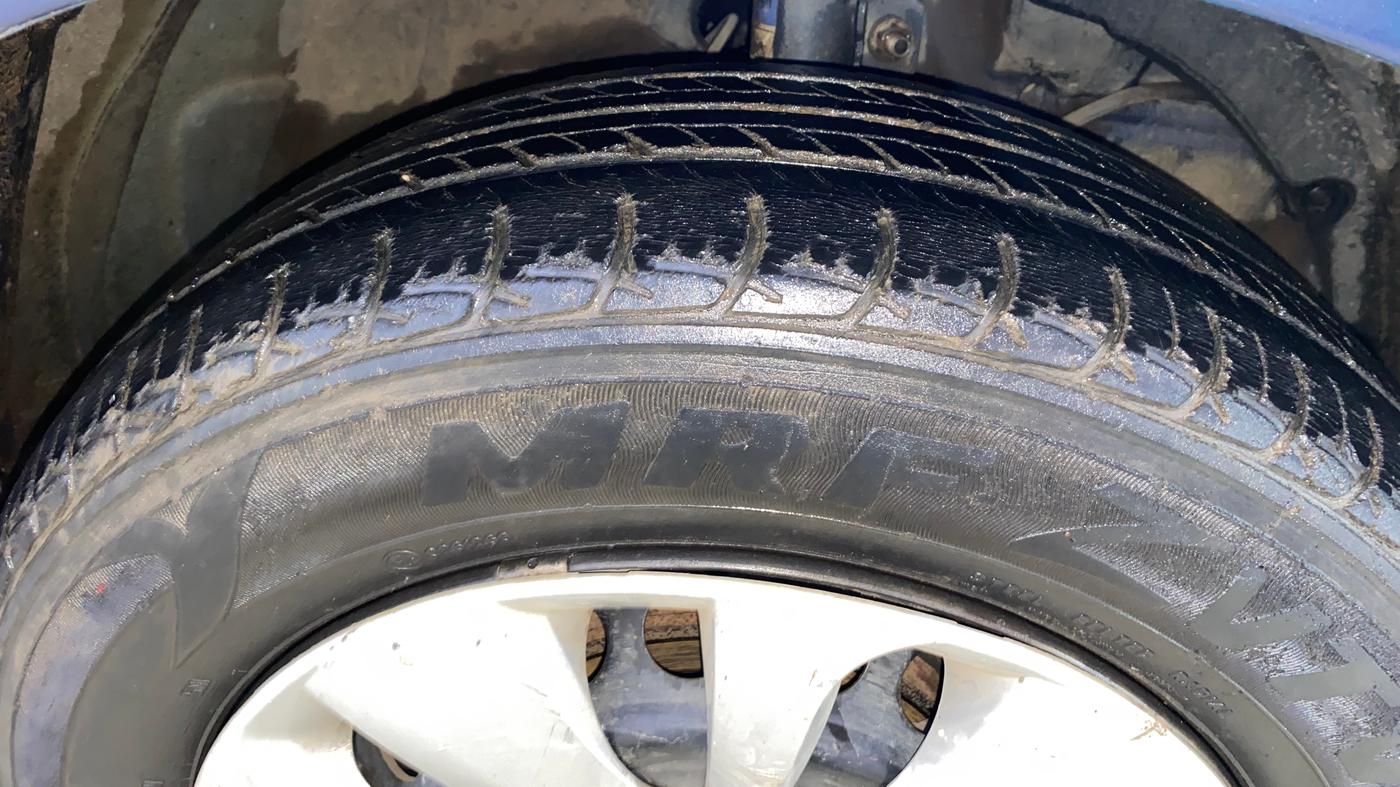 2017 Maruti Baleno DELTA PETROL 1.2, Petrol, Manual, 39,286 km, Right Front Tyre Tread
