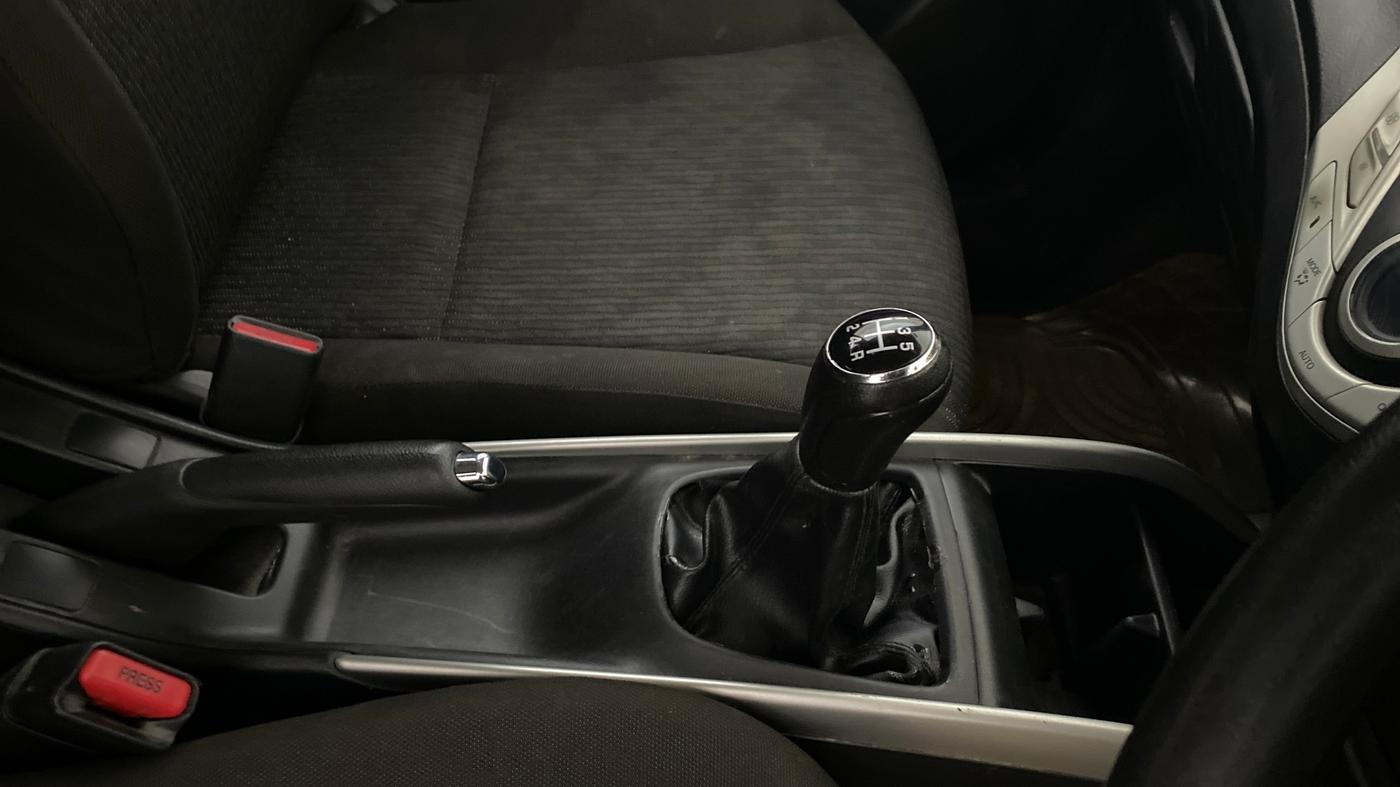2017 Maruti Baleno DELTA PETROL 1.2, Petrol, Manual, 39,286 km, Gear Lever