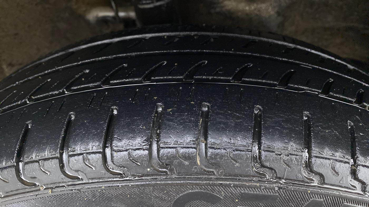 2018 Maruti Wagon R 1.0 VXI AMT, Petrol, Automatic, 51,501 km, Right Front Tyre Tread