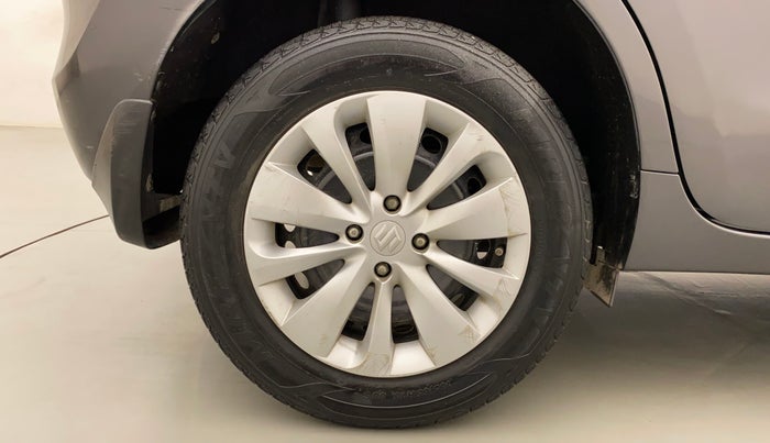 2017 Maruti Baleno DELTA CVT PETROL 1.2, Petrol, Automatic, 35,719 km, Right Rear Wheel