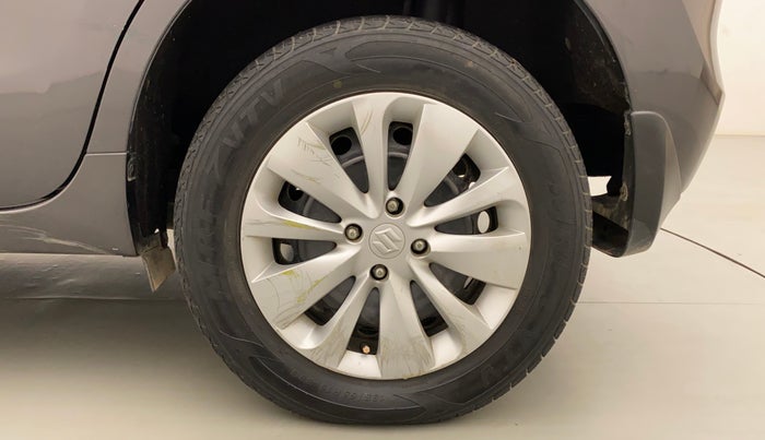 2017 Maruti Baleno DELTA CVT PETROL 1.2, Petrol, Automatic, 35,719 km, Left Rear Wheel
