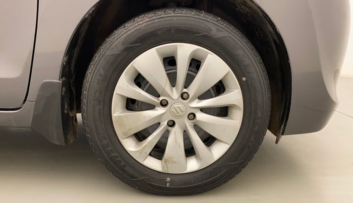 2017 Maruti Baleno DELTA CVT PETROL 1.2, Petrol, Automatic, 35,719 km, Right Front Wheel