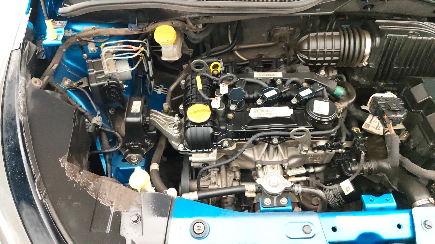 2021 Tata ALTROZ XZ PETROL, Petrol, Manual, 60,930 km, Engine View - Right