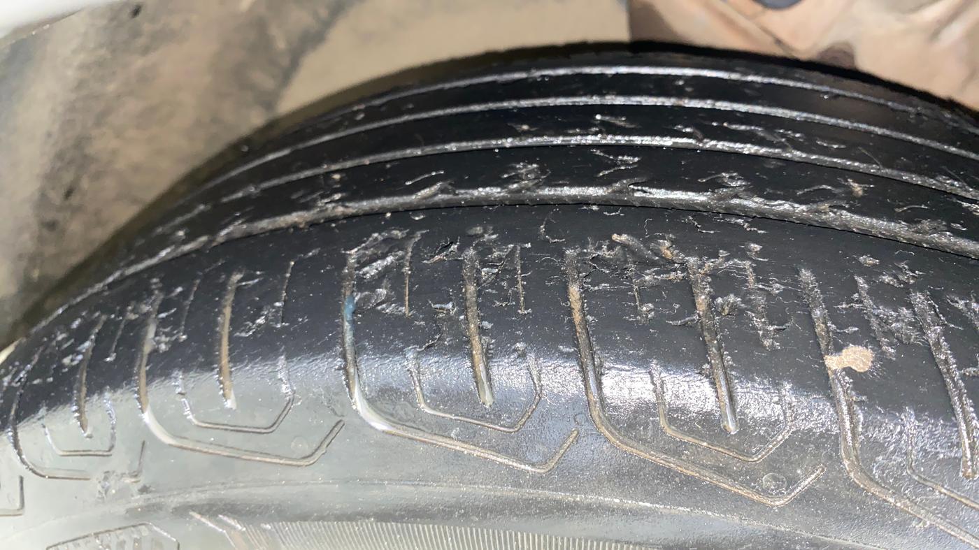 2018 Hyundai i20 Active 1.2 SX, Petrol, Manual, 1,12,635 km, Left Front Tyre Tread