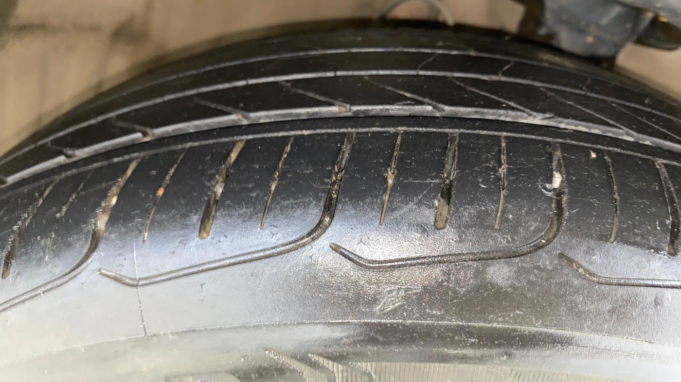 2018 Hyundai i20 Active 1.2 SX, Petrol, Manual, 1,12,635 km, Right Front Tyre Tread