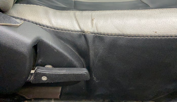 2012 Maruti Alto 800 LXI, Petrol, Manual, 48,801 km, Driver Side Adjustment Panel