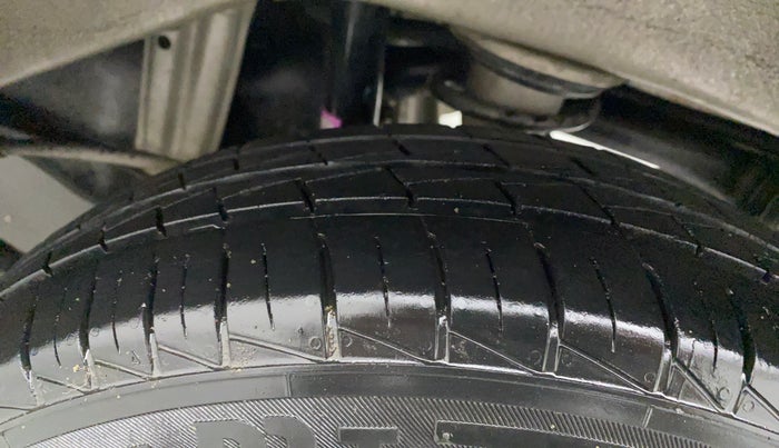 2012 Maruti Alto 800 LXI, Petrol, Manual, 48,801 km, Left Rear Tyre Tread