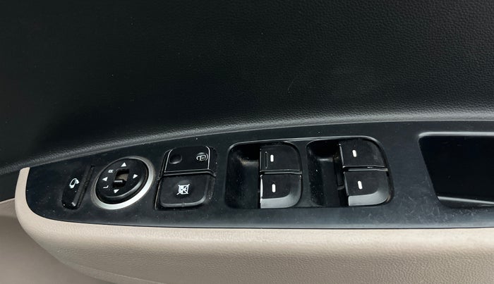 2017 Hyundai Xcent SX 1.2, Petrol, Manual, 38,127 km, Driver Side Door Panels Control