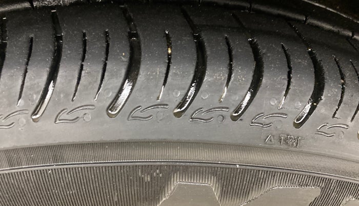 2019 Maruti New Wagon-R ZXI 1.2 AMT, Petrol, Automatic, 83,840 km, Left Front Tyre Tread