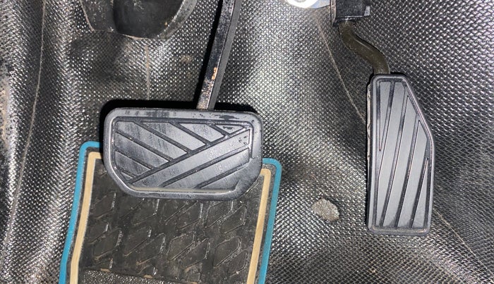 2019 Maruti New Wagon-R ZXI 1.2 AMT, Petrol, Automatic, 83,840 km, Pedals