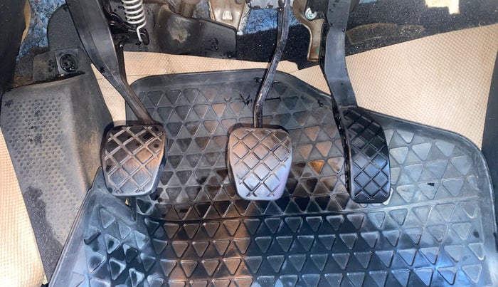 2019 Skoda Rapid STYLE 1.6 MPI, Petrol, Manual, 1,17,061 km, Pedals