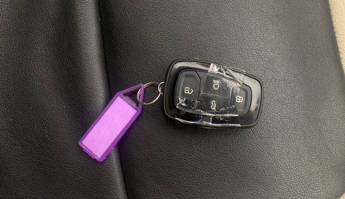 2021 Tata NEXON XZA PLUS SUNROOF PETROL, Petrol, Automatic, 54,732 km, Key Close Up