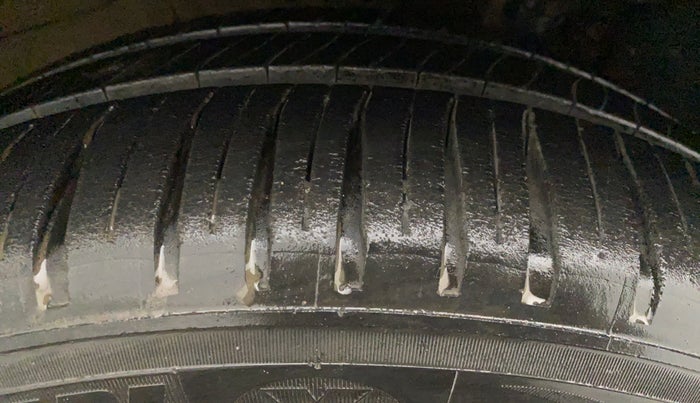 2013 Honda Amaze 1.2L I-VTEC S, Petrol, Manual, 36,850 km, Right Rear Tyre Tread