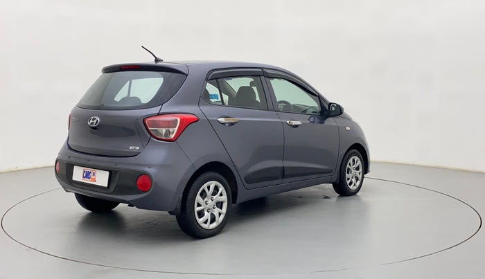 2017 Hyundai Grand i10 MAGNA 1.2 KAPPA VTVT, Petrol, Manual, 64,350 km, Right Back Diagonal (45- Degree) View