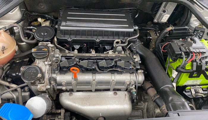 2012 Volkswagen Vento HIGHLINE PETROL AT, Petrol, Automatic, 75,114 km, Engine View
