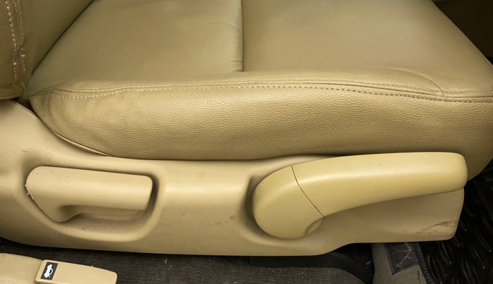 2011 Honda City 1.5L I-VTEC S MT, Petrol, Manual, 41,512 km, Driver Side Adjustment Panel