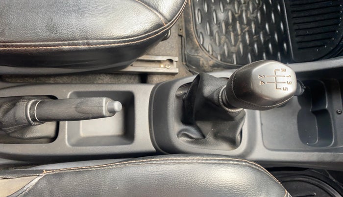 2016 Renault Kwid RXT 0.8, Petrol, Manual, 86,050 km, Gear Lever