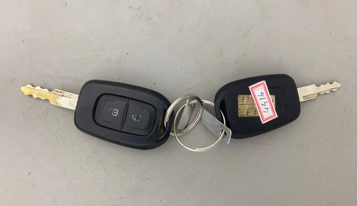 2016 Renault Kwid RXT 0.8, Petrol, Manual, 86,050 km, Key Close Up