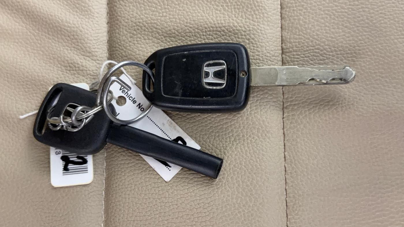 2014 Honda City 1.5L I-VTEC SV CVT, Petrol, Automatic, 53,765 km, Key Close Up