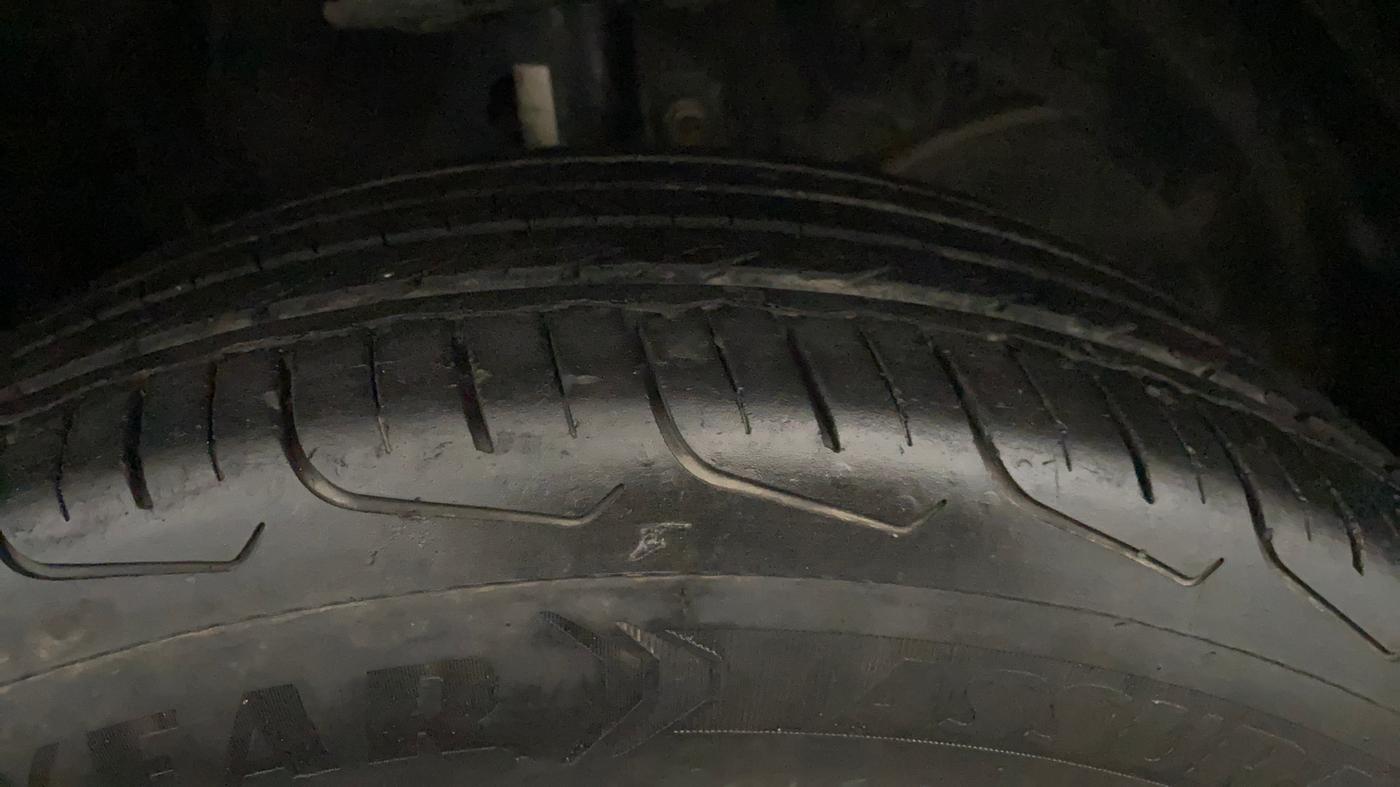 2023 Maruti FRONX SIGMA 1.2 MT, Petrol, Manual, 29,045 km, Right Front Tyre Tread