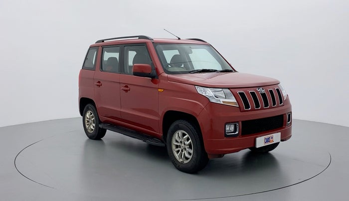 2017 Mahindra TUV300 T8, Diesel, Manual, 32,345 km, Right Front Diagonal