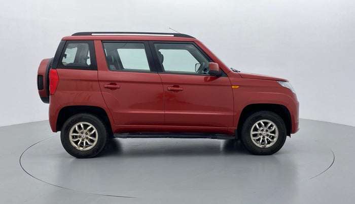 2017 Mahindra TUV300 T8, Diesel, Manual, 32,345 km, Right Side