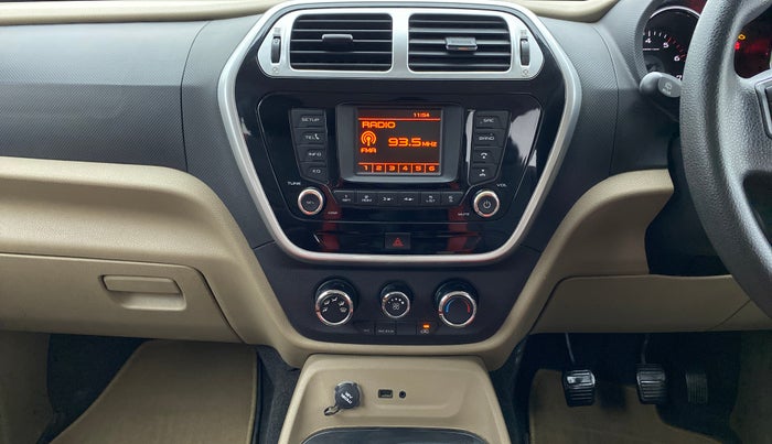2017 Mahindra TUV300 T8, Diesel, Manual, 32,345 km, Air Conditioner