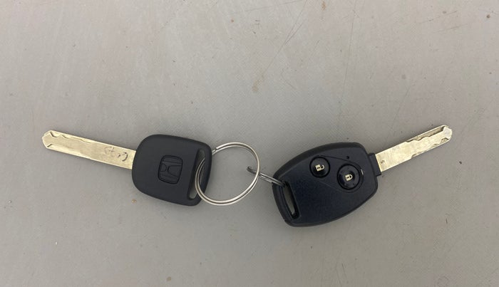 2014 Honda Amaze 1.5L I-DTEC S, Diesel, Manual, 97,361 km, Key Close Up