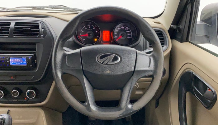 2018 Mahindra TUV300 T4 PLUS, Diesel, Manual, 50,706 km, Steering Wheel Close Up