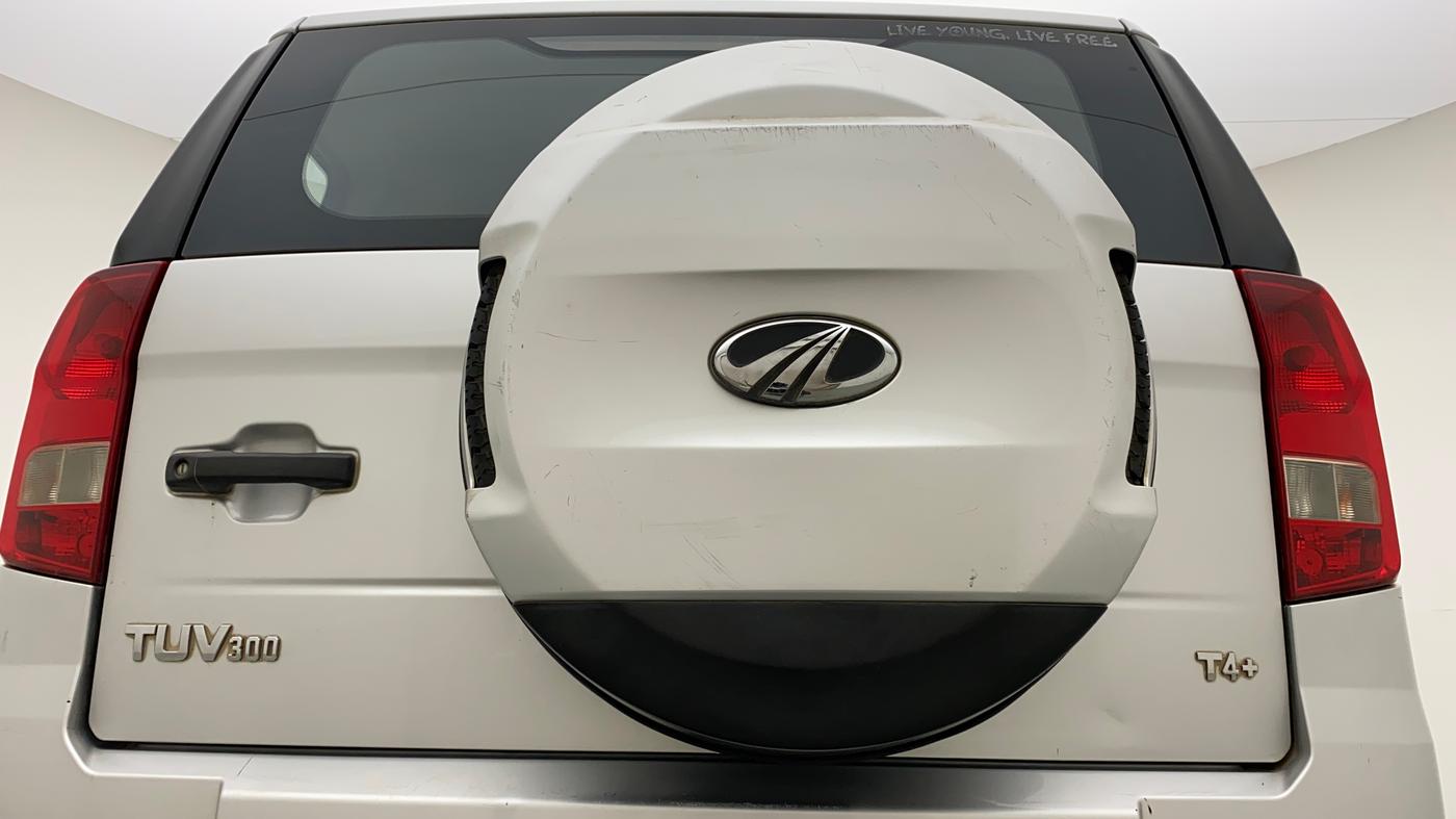 2018 Mahindra TUV300 T4 PLUS, Diesel, Manual, 50,706 km, Spare Tyre
