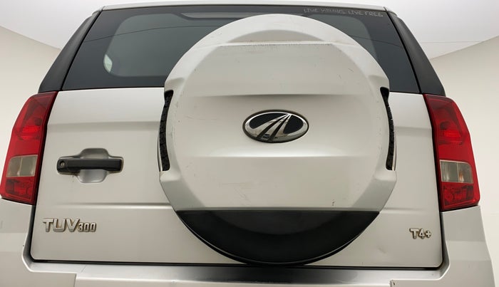 2018 Mahindra TUV300 T4 PLUS, Diesel, Manual, 50,706 km, Spare Tyre