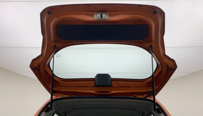 2016 Maruti Alto K10 VXI, Petrol, Manual, 38,064 km, Boot Door Open