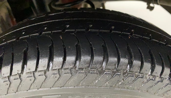 2016 Maruti Alto K10 VXI, Petrol, Manual, 38,064 km, Left Rear Tyre Tread