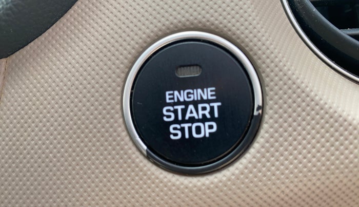 2018 Hyundai Grand i10 ASTA 1.2 KAPPA VTVT, Petrol, Manual, 48,413 km, Keyless Start/ Stop Button