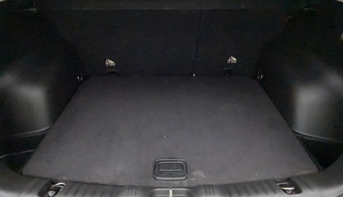 2017 Jeep Compass LIMITED (O) 2.0, Diesel, Manual, 27,094 km, Boot Inside