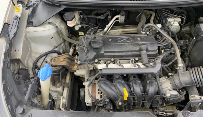 2016 Hyundai Elite i20 ASTA 1.2 (O), Petrol, Manual, 28,094 km, Engine View - Right