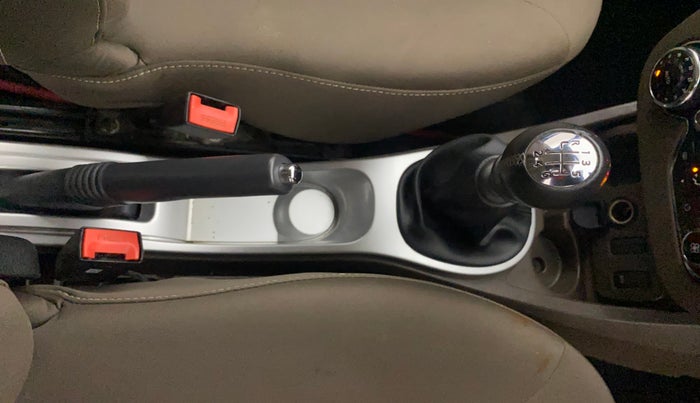 2018 Renault Duster 110 PS RXZ DIESEL, Diesel, Manual, 40,910 km, Gear Lever