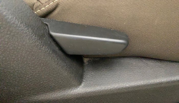 2018 Renault Duster 110 PS RXZ DIESEL, Diesel, Manual, 40,910 km, Driver Side Adjustment Panel