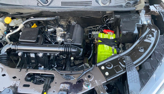 2021 Nissan MAGNITE XV PREMIUM, Petrol, Manual, 20,885 km, Engine View - Left