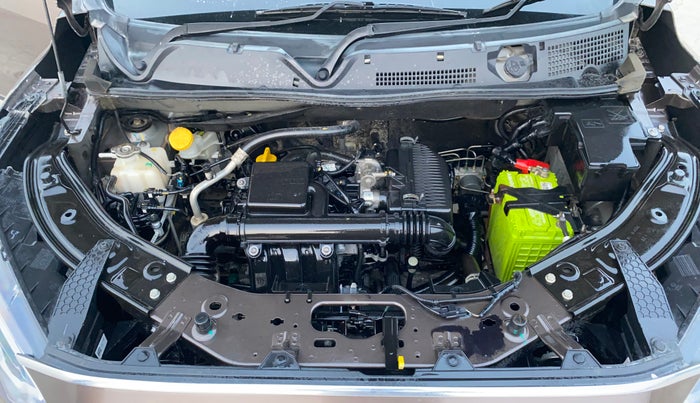 2021 Nissan MAGNITE XV PREMIUM, Petrol, Manual, 20,885 km, Engine View