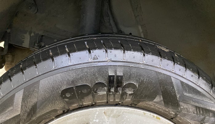 2019 Hyundai VENUE S 1.0 TURBO DCT, Petrol, Automatic, 50,444 km, Right Rear Tyre Tread