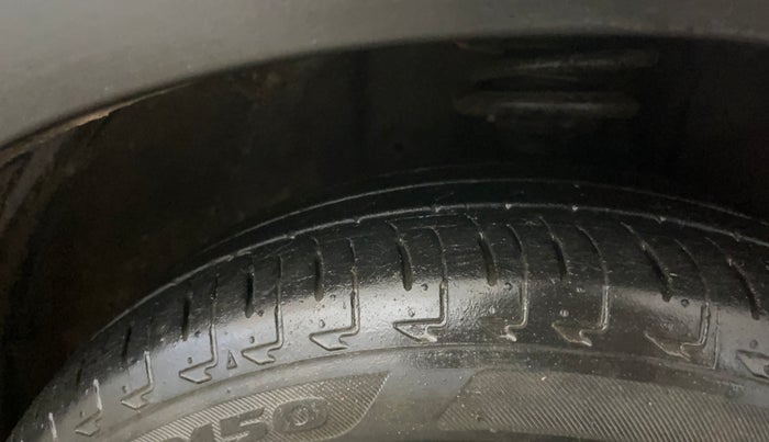 2019 Maruti IGNIS ZETA 1.2 AMT, Petrol, Automatic, 26,705 km, Right Front Tyre Tread