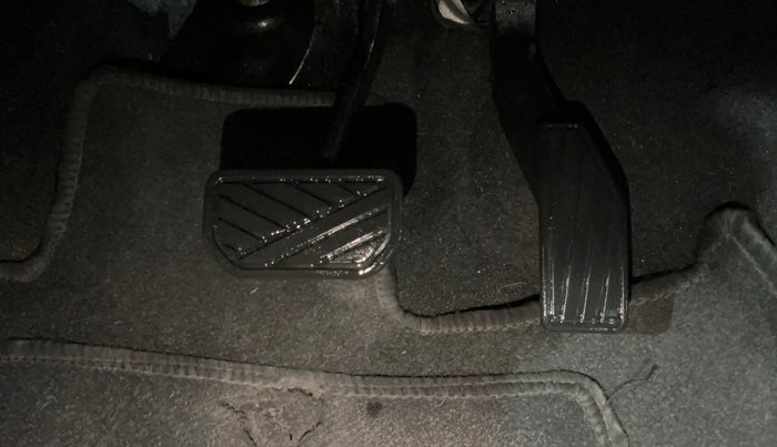 2019 Maruti IGNIS ZETA 1.2 AMT, Petrol, Automatic, 26,705 km, Pedals