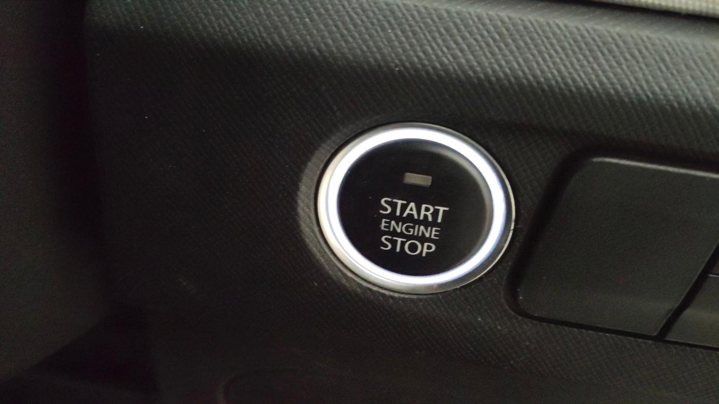 2024 Tata PUNCH CREATIVE AMT 1.2 RTN DUAL TONE, Petrol, Automatic, 9,649 km, Keyless Start/ Stop Button