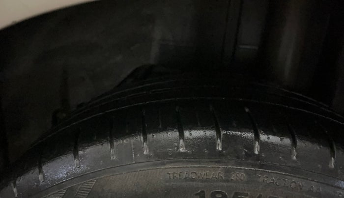 2021 Ford Figo Aspire TITANIUM 1.2 PETROL, Petrol, Manual, 45,310 km, Left Rear Tyre Tread