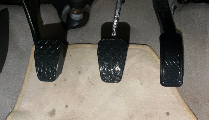 2021 Ford Figo Aspire TITANIUM 1.2 PETROL, Petrol, Manual, 45,310 km, Pedals