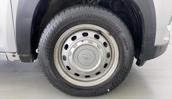 2017 Mahindra KUV 100 NXT K2 6 STR, Petrol, Manual, 19,117 km, Right Front Wheel